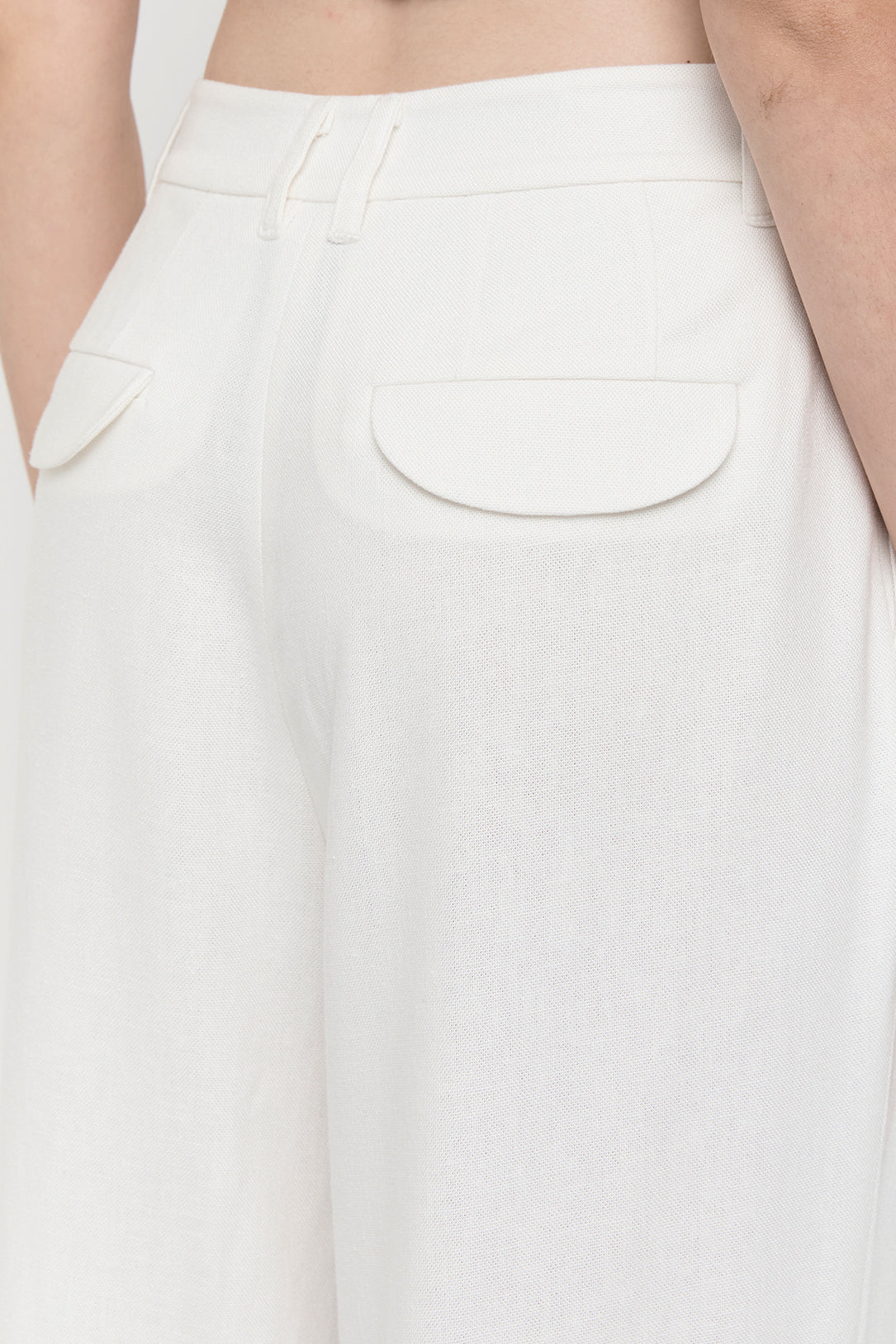 The Classic Rayon-Linen Trouser