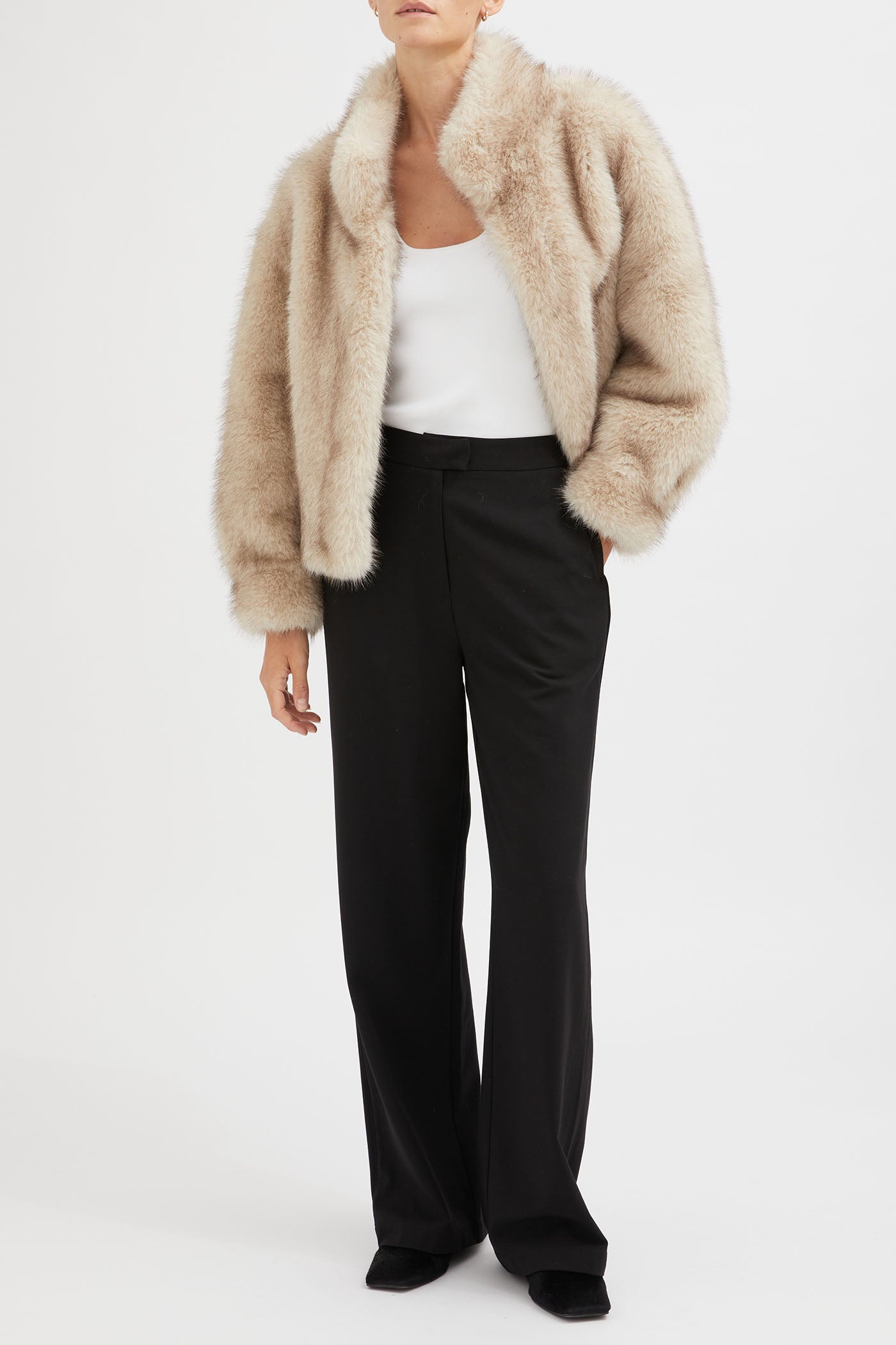 The Cocoon Fur Jacket l FRIEND of AUDREY