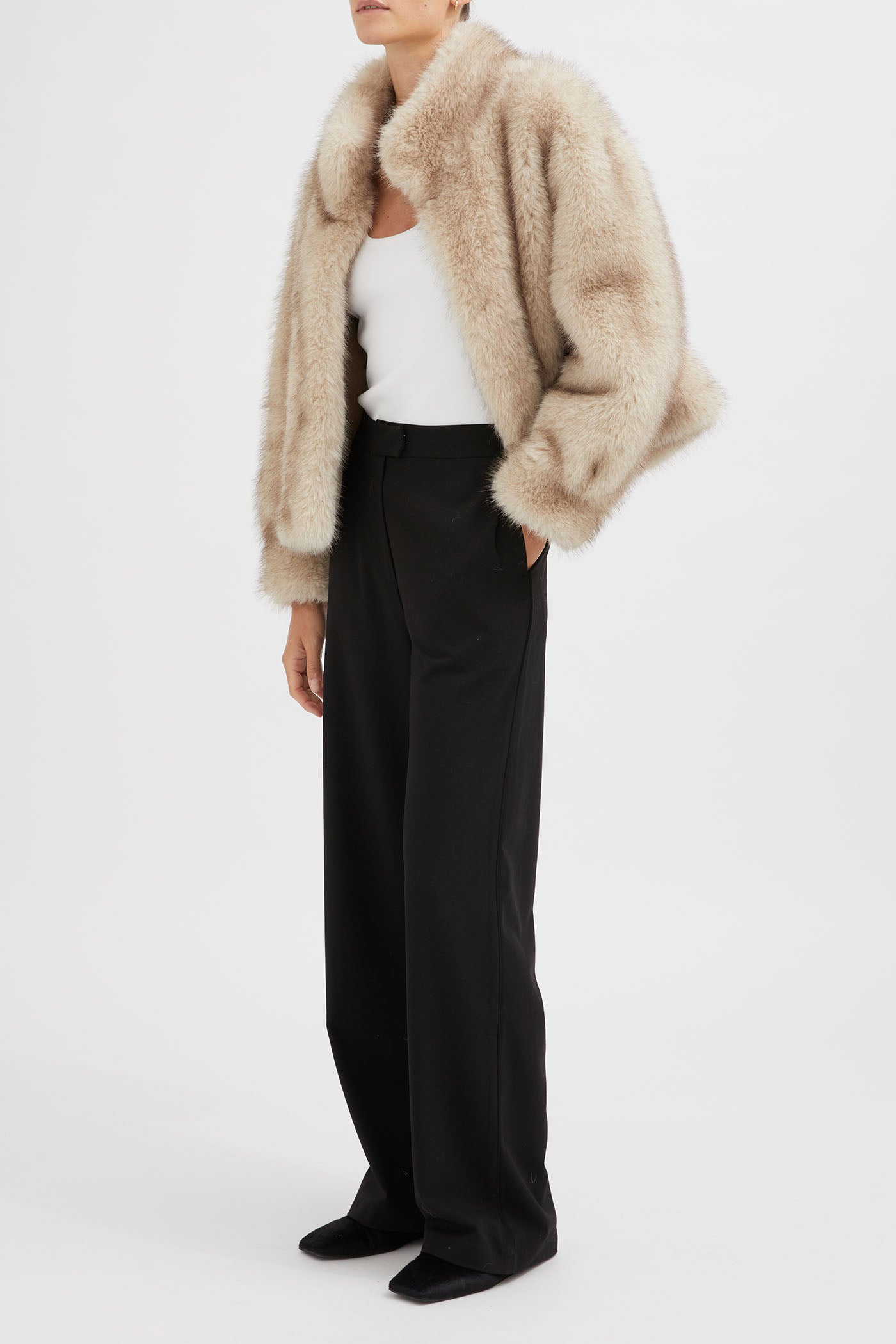 The Cocoon Fur Jacket l FRIEND of AUDREY